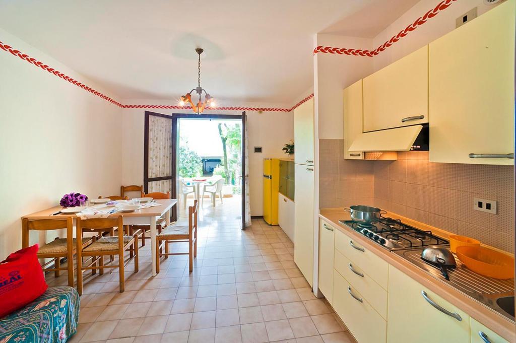Residence Cinzia Pool Bibione Zimmer foto